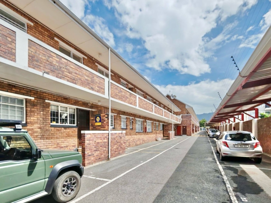 2 Bedroom Property for Sale in Kenilworth Western Cape